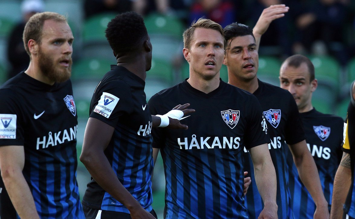 Inter Shopissa sinimusta perjantai