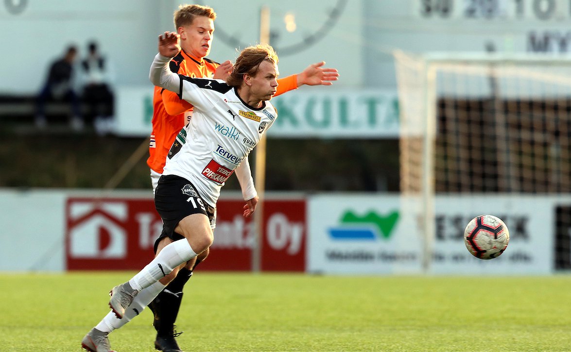 FC Hakalle tukku uusia pelaajasopimusta