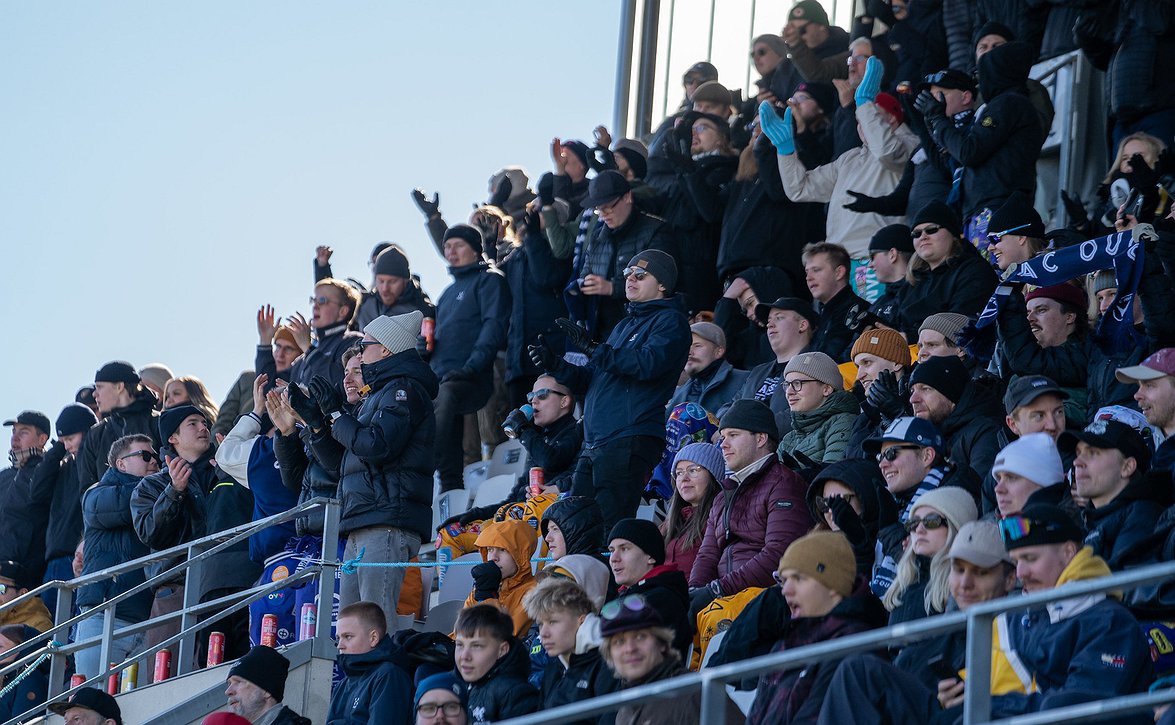 "Eron aiempaan on huomannut" - Elias Kallio on päässyt kiinni Veikkausliigan arkeen AC Oulussa