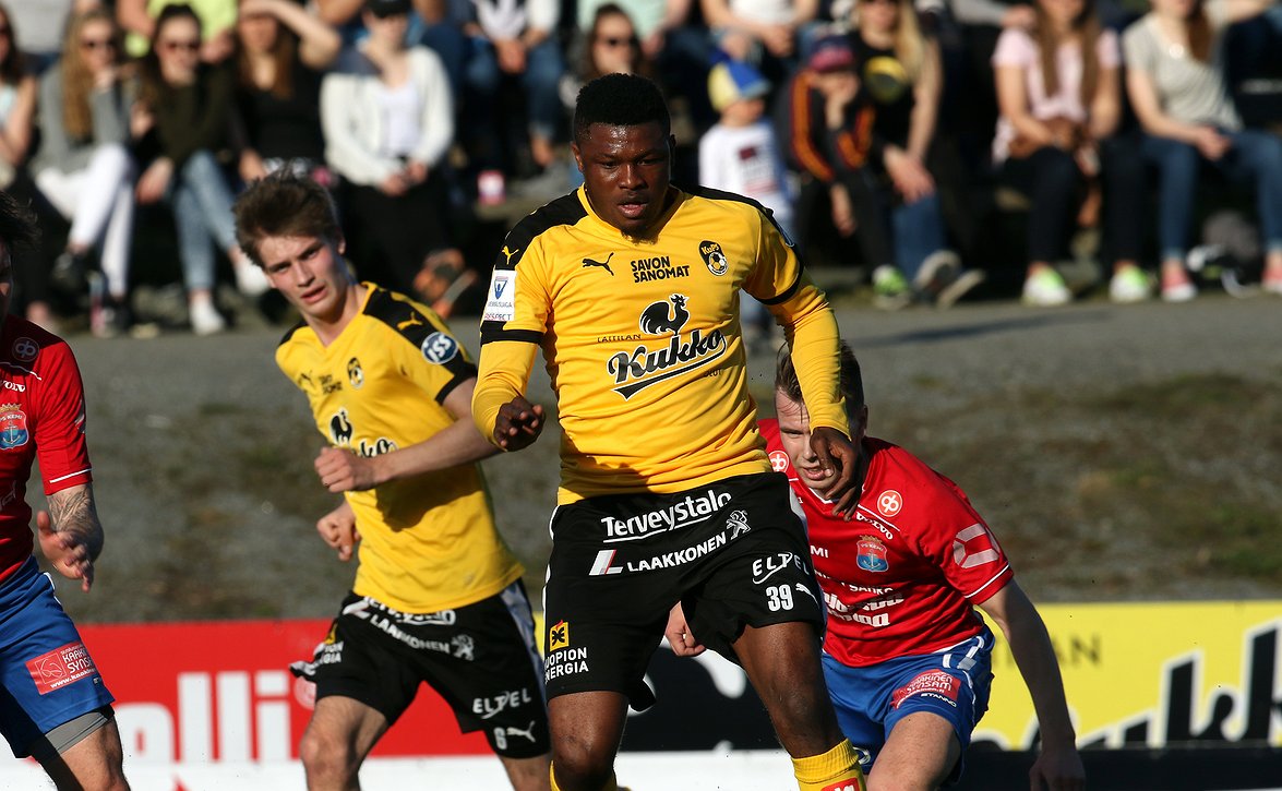 ​Nigerialaiskaksikko palasi KuPS-vahvuuteen