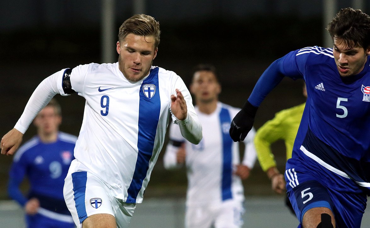 Pikkuhuuhkajat Puolaa ja Tanskaa vastaan