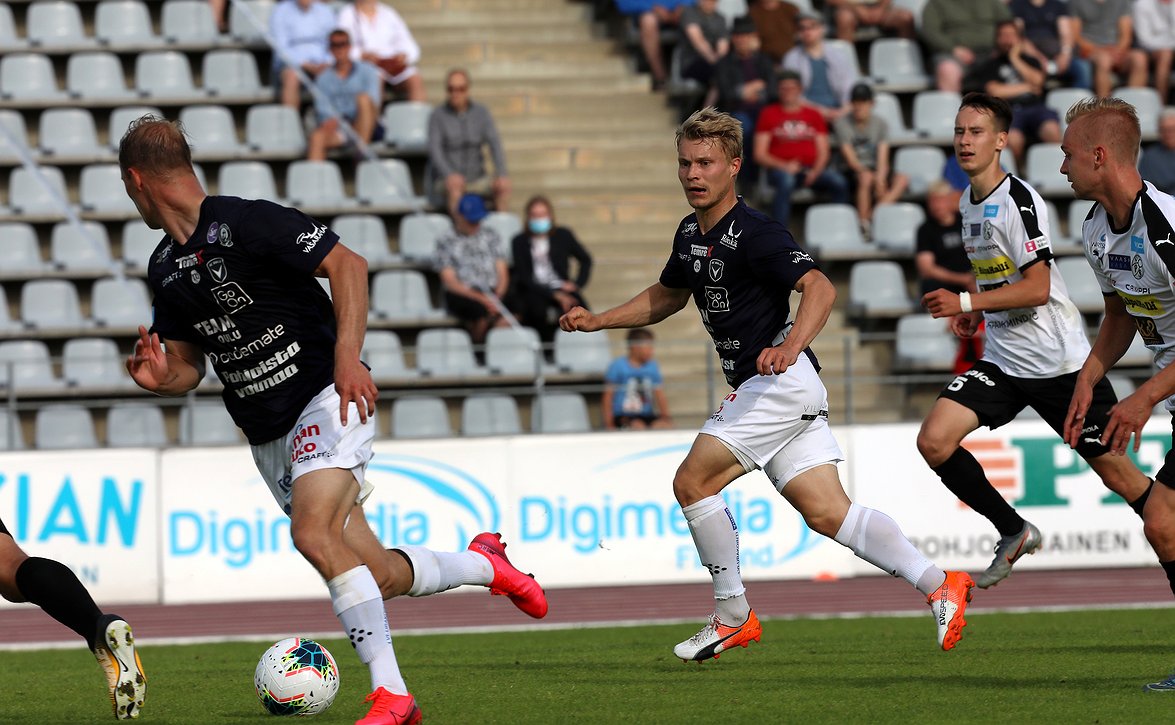 Ykkösessä nousutaistelu jatkuu jännittävänä 