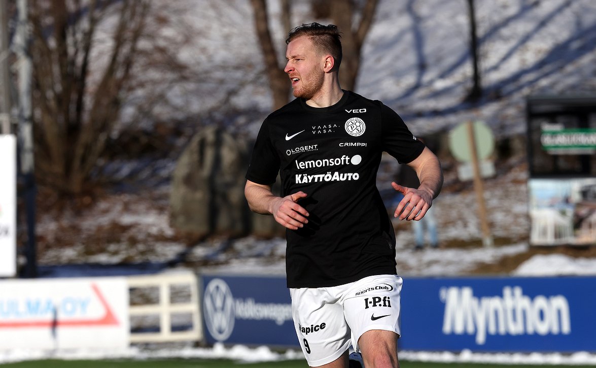 ​VPS:n Riku Jääskä siirtyi futsalin pariin – jatko jalkapallokentillä avoinna