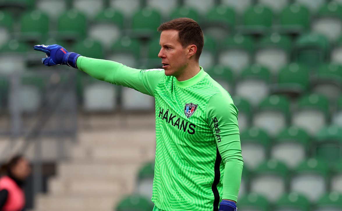 Interin pelipaitahuutokauppa käynnissä - tuotot InterActionin hyväksi