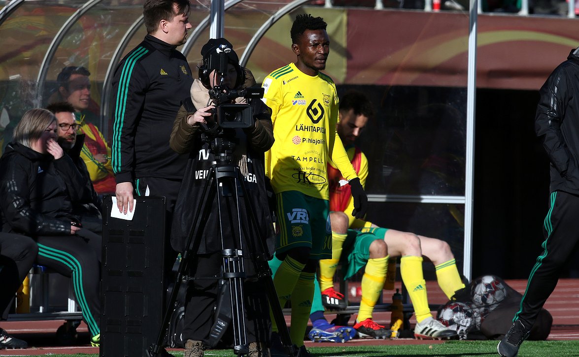 Ilveksen Moussalle täydet minuutit Nigerin maajoukkueessa