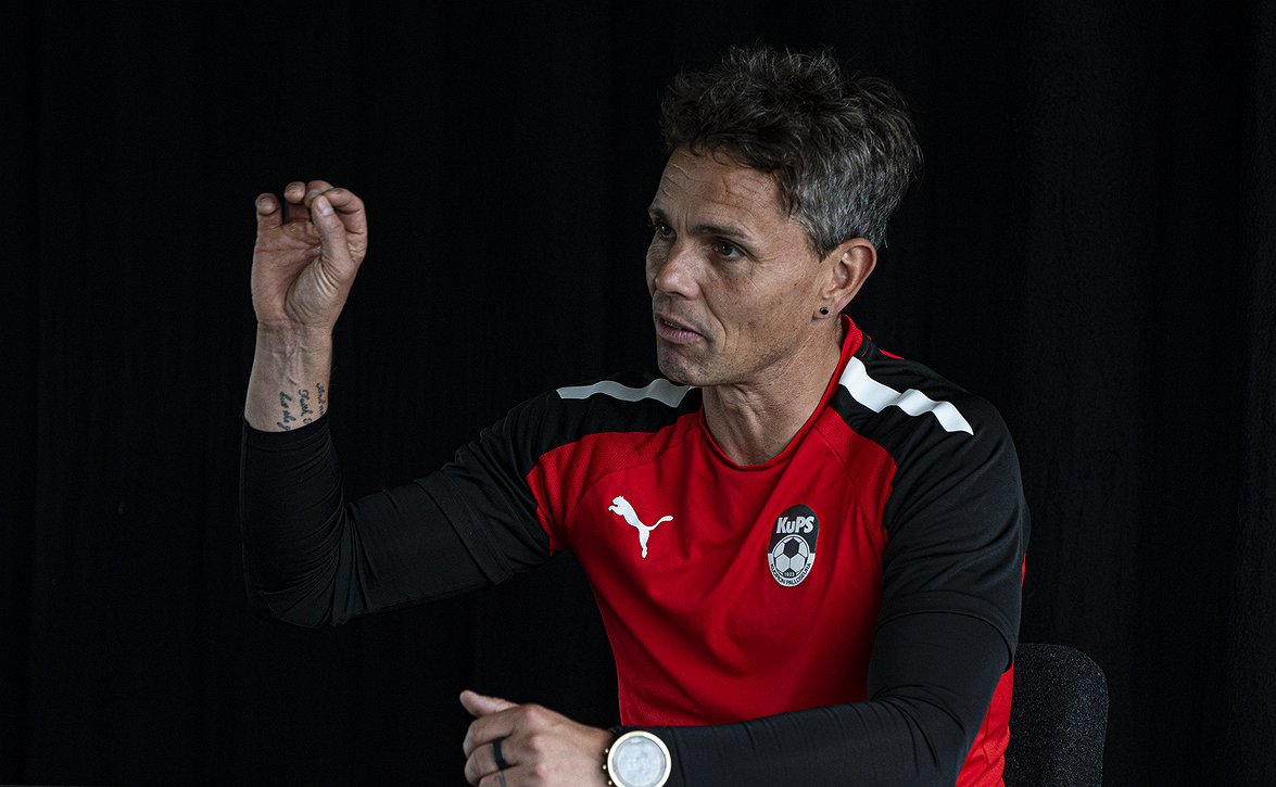 "Ei mitään konkretiaa" - Valakari kiistää huhut siirtymisestään Skotlantiin