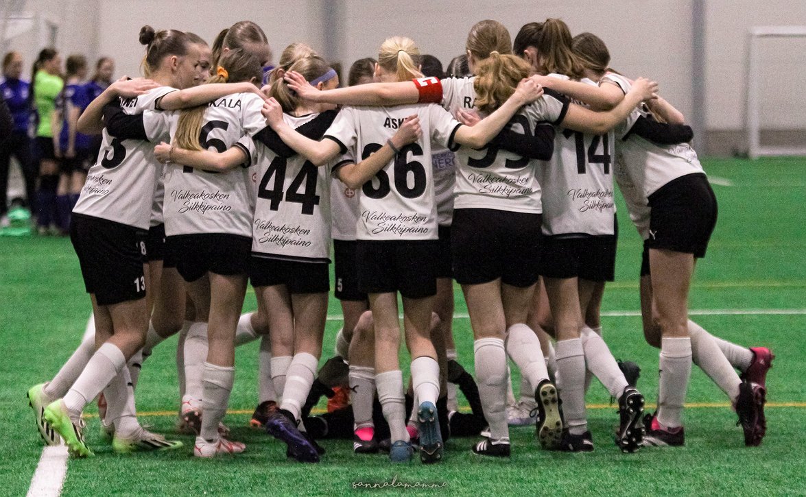 FC Hakan ​Jussi Peltonen -tukirahasto auttanut jo kymmenien lasten jalkapalloharrastusta