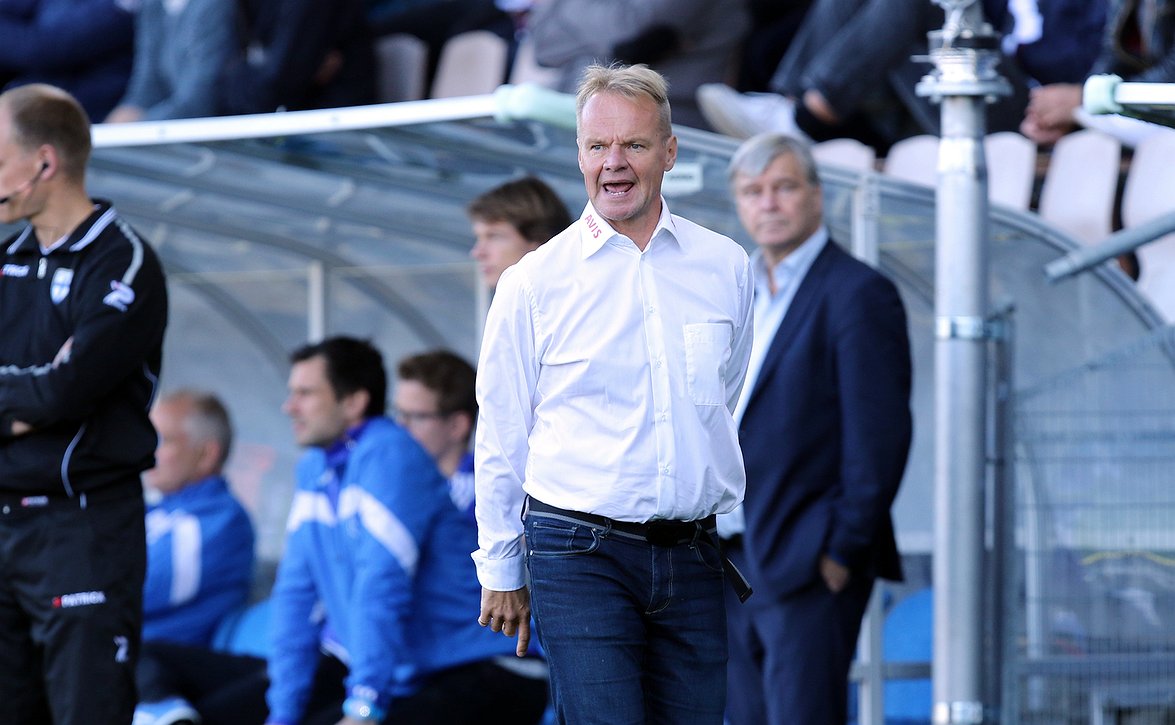 Malinen mietteliäänä avauspelin jälkeen