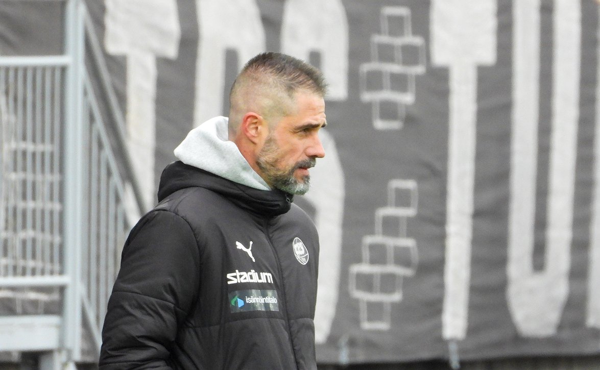 "Taistelutahto näkyi" - TPS ammensi voimaa avauspisteeseen kannattajiltaan