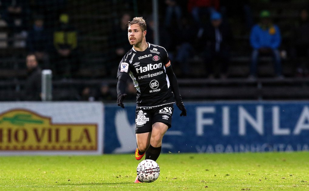 Aleksi Paanaselta kehut FC Lahden valmennusryhmälle