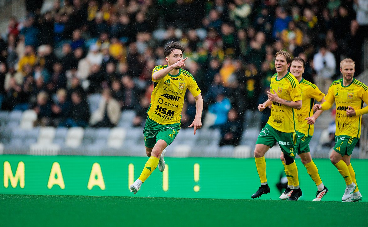 Ilveksen kannattajat hyvällä asialla