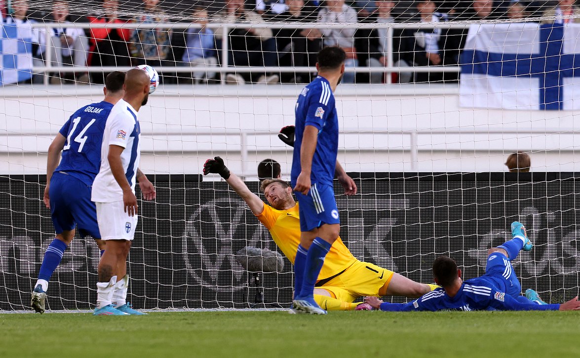 ​"Kyllä tämä korpeaa" – Markku Kanerva manasi lopun takaiskua