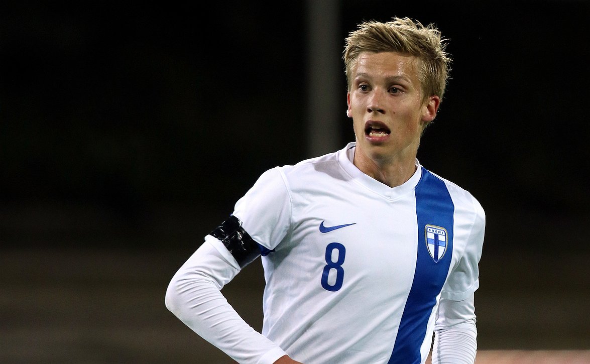 Pikkuhuuhkajien avaus Puolaa vastaan