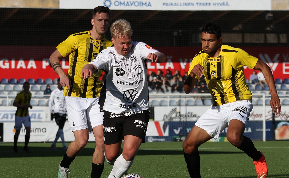 Honka nousi lopussa tasoihin (FC Haka-FC Honka 1-1)
