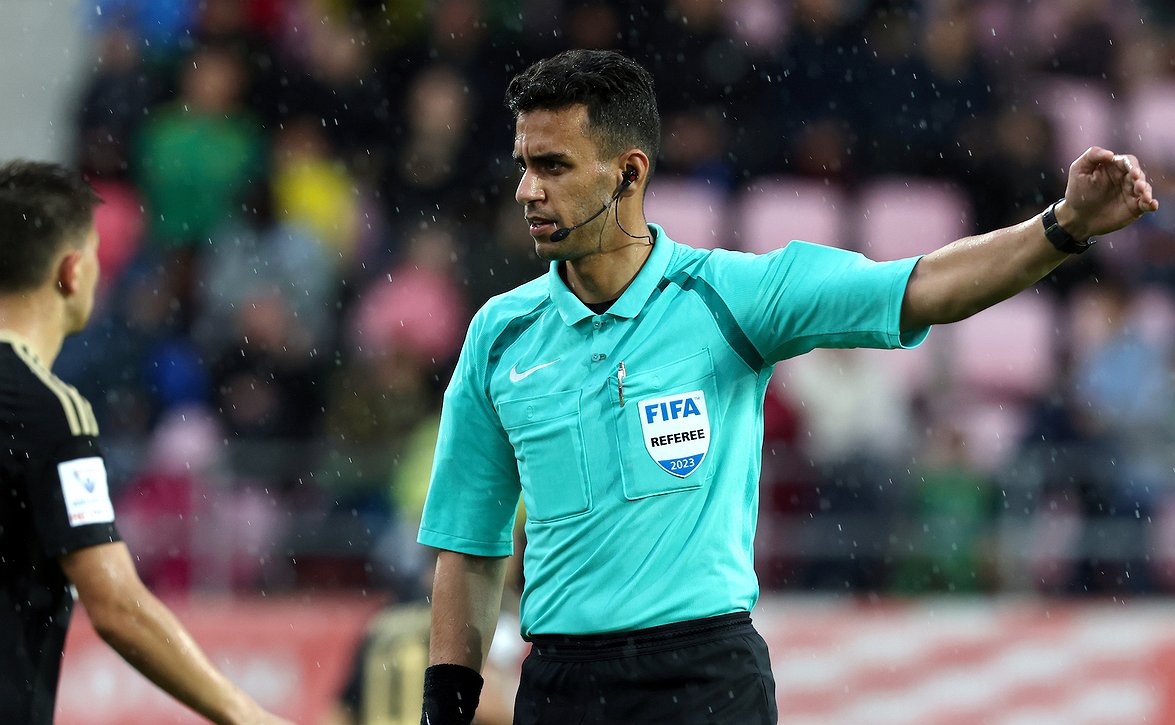 Mohammad Al-Emara tuomitsee sunnuntaina Kyproksen pääsarjaottelun