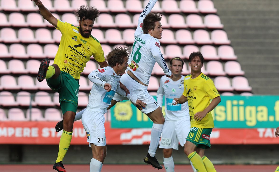 Niilo Mäenpää haluaa nähdä IFK Mariehamnilta parempaa puolustuspelaamista