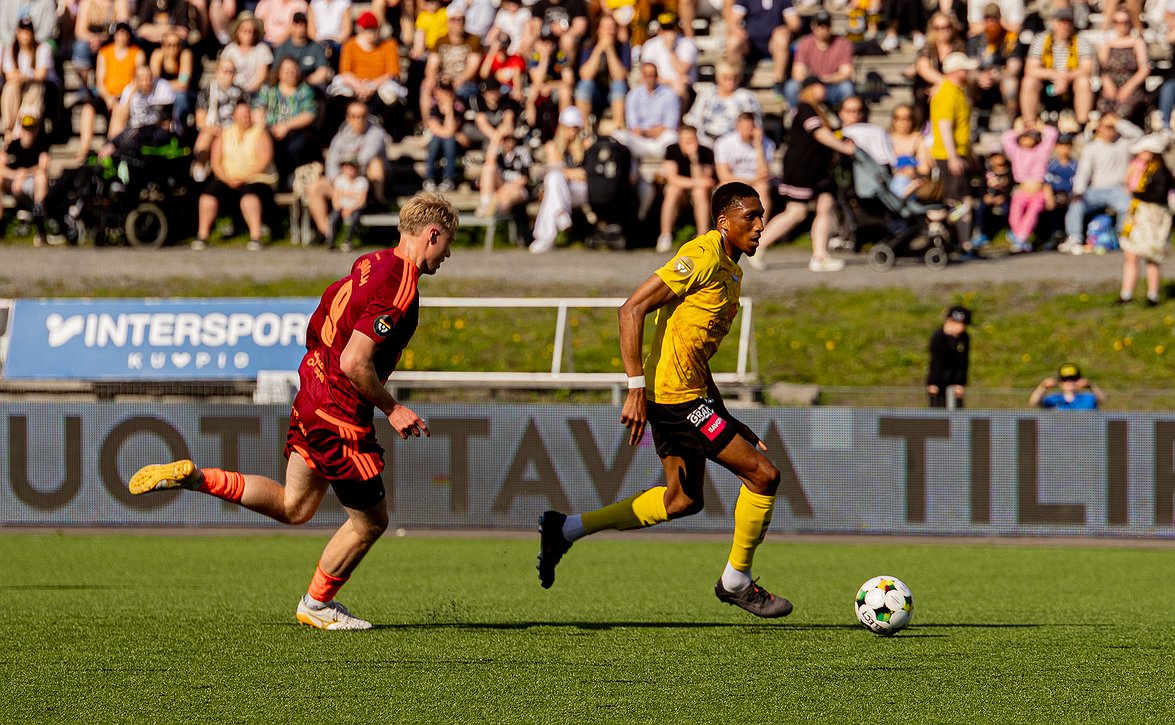 KuPS nousi voittoon tappioasemasta (KuPS-FC Lahti 2-1)