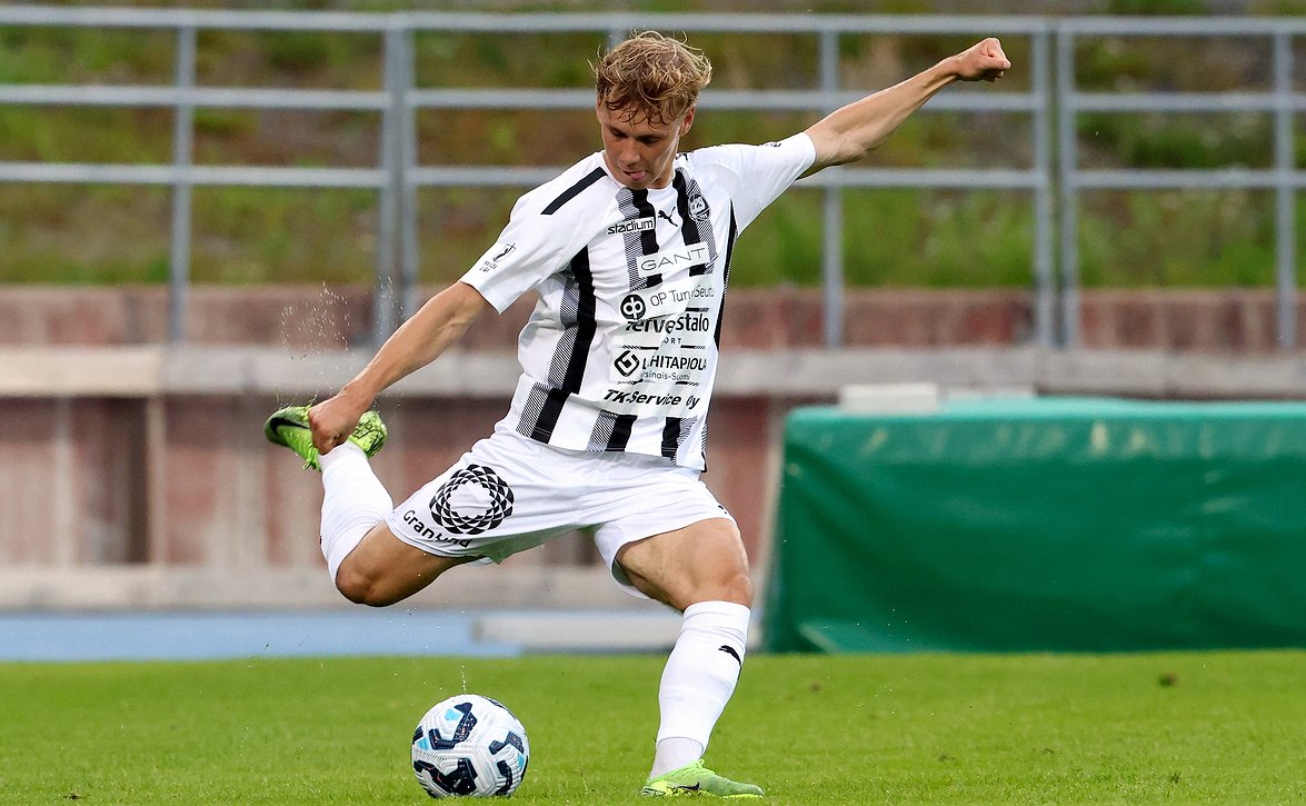 "Nyt on aika nostaa rimaa" - Oscar Häggström ja TPS kaksivuotiseen jatkosopimukseen