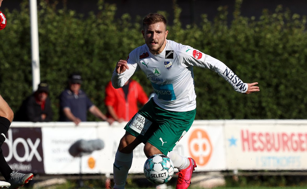 ​"Jos voimme voittaa Interin, voimme voittaa kenet vain" – IFK Mariehamnin Ademi hehkutti voittoa