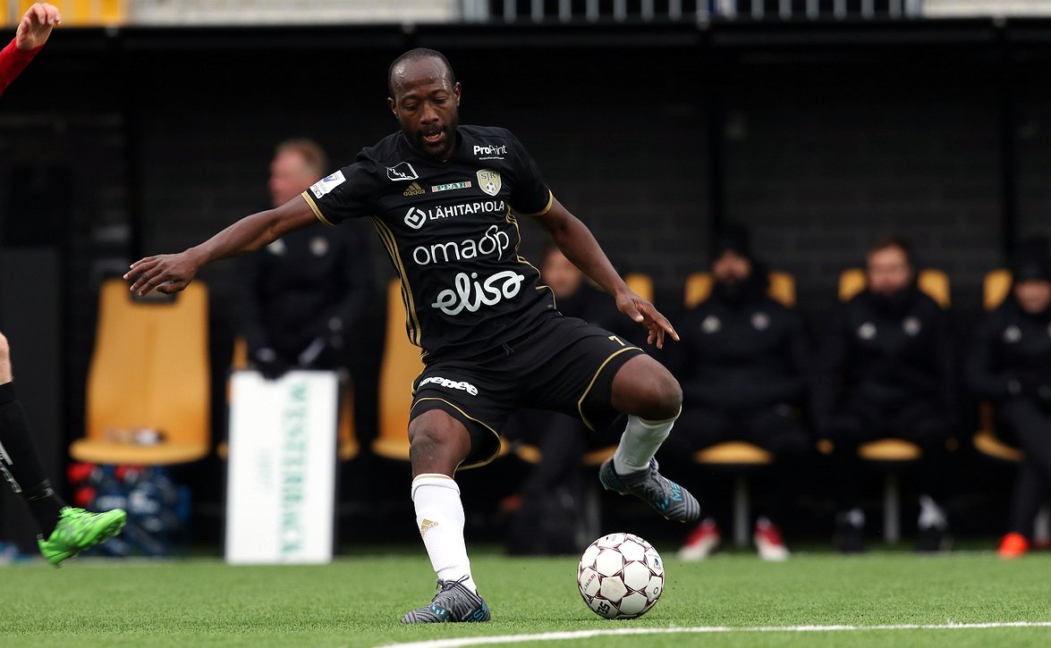 ​Reuben Ayarna siirtyy KuPS:aan