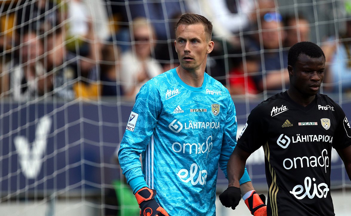"Nopeaa peliä, hirveää tappelua ja taistelua" – SJK-vahti Aksalu ennakoi kovaa derbyä