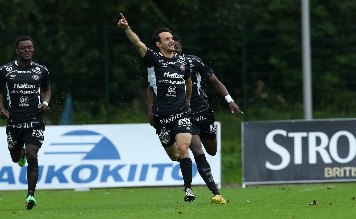 Kärkijoukkueet tasavahvoja (PK-35 Vantaa-FC Lahti 1-1)
