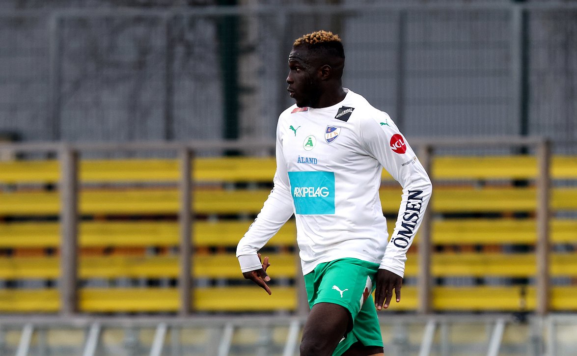 IFK Mariehamnilla vaihtoehtoja poissaoloista huolimatta - "Positiivisia vaikeuksia valita pelaajat"