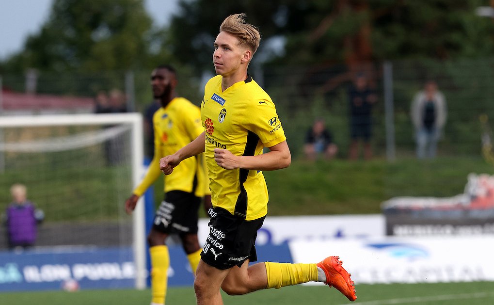 ​KuPS kaatoi AC Oulun selkein lukemin – "Tärkeintä oli pitää virettä yllä"