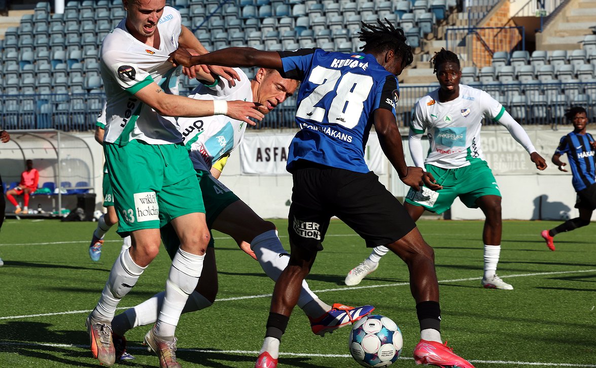 ​"Uskomaton työ pelaajilta" – Gary Williams ylisti IFK Mariehamnin taisteluilmettä
