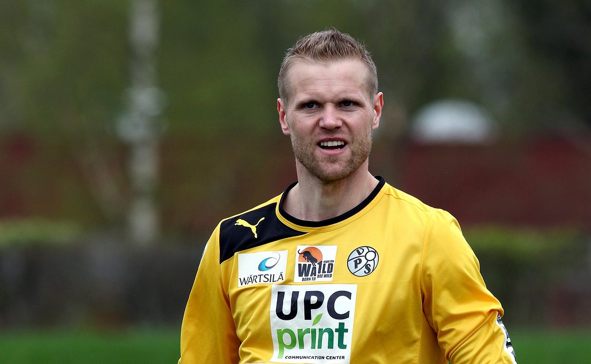 VPS etenee peli kerrallaan