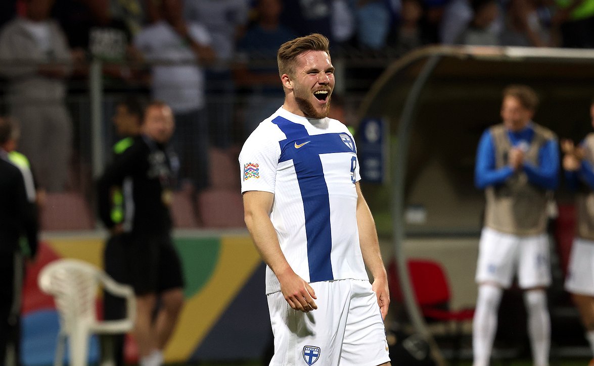 Huuhkajat tasapeliin Norjan vieraana – Källman maalintekijänä