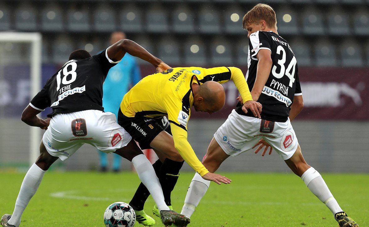 ​Keskiviikkona ja torstaina pelattiin täysi kierros Veikkausliigaa