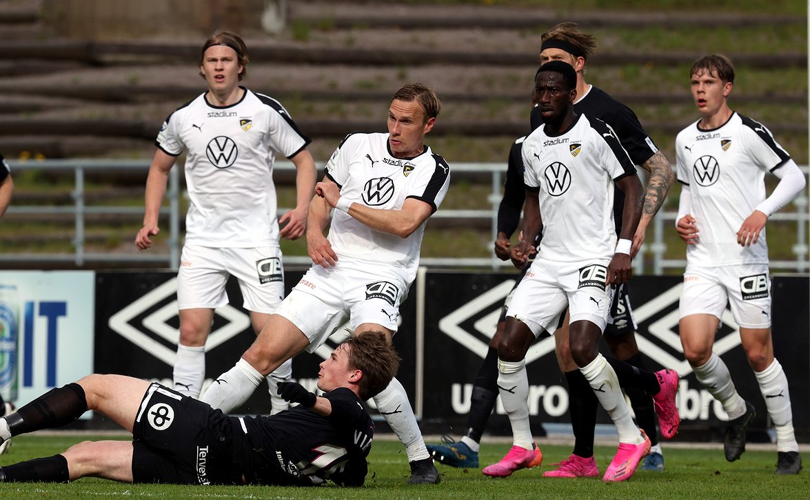 ​"Ei muuta positiivista kuin että sain pelata" – Juho Pirttijoki pettyi FC Lahden esitykseen