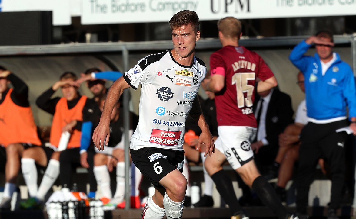 Hakalla 18 sopimuspelaajaa - "Pelaajia haetaan etenkin keskikentälle ja hyökkäykseen"