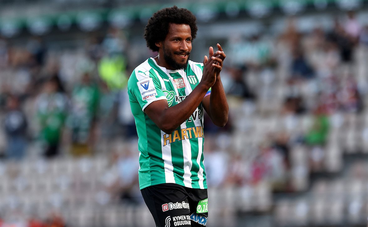 Ykkösessä yksi kierros runkosarjaa jäljellä -  kärjessä tiukkaa