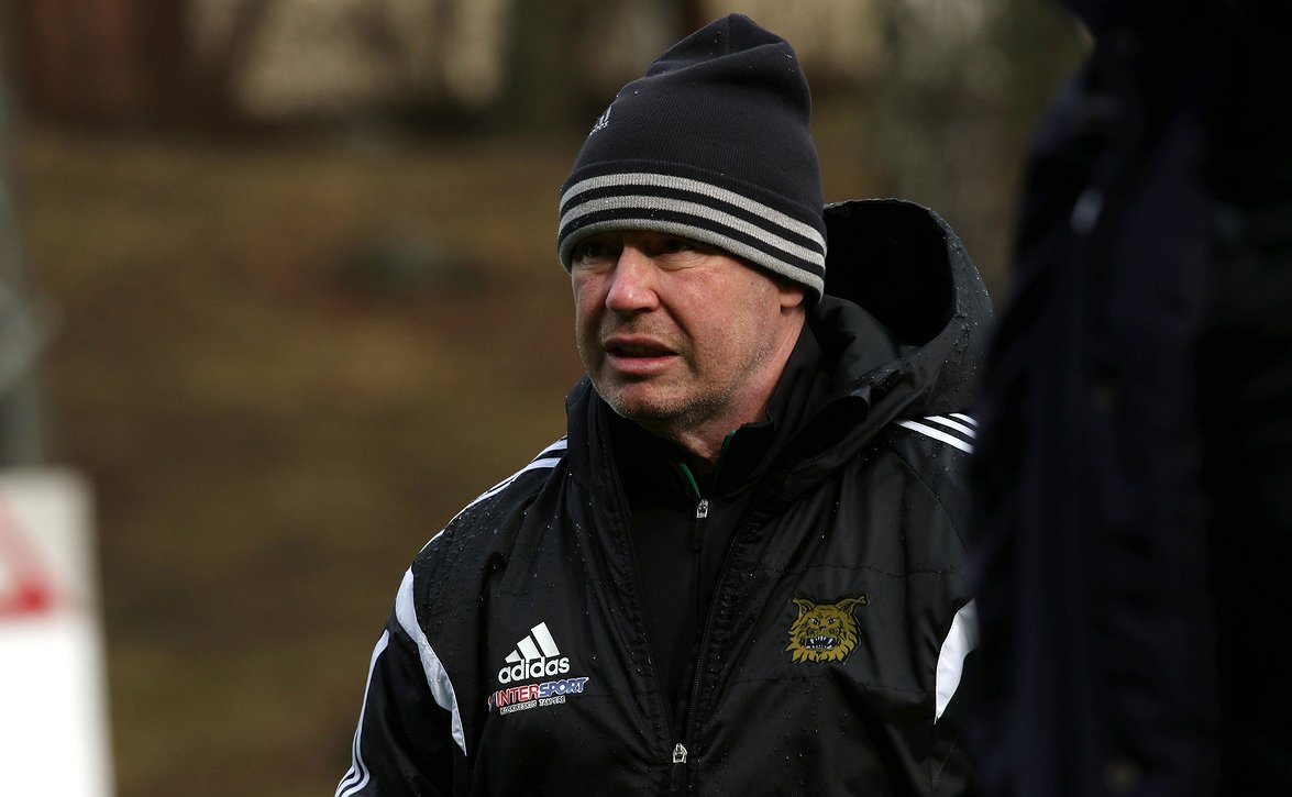 ​Armstrong luottavaisena kotiavaukseen