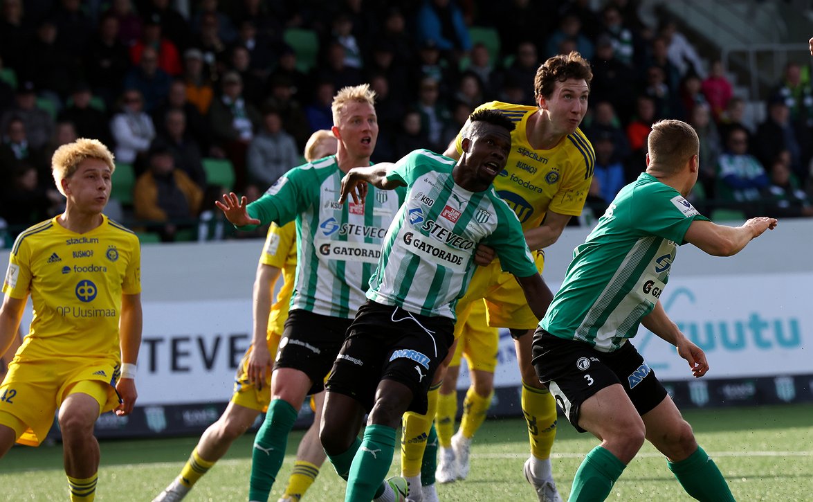 KuPS ja Haka tärkeisiin voittoihin - KTP nousi pistejakoon HJK:ta vastaan