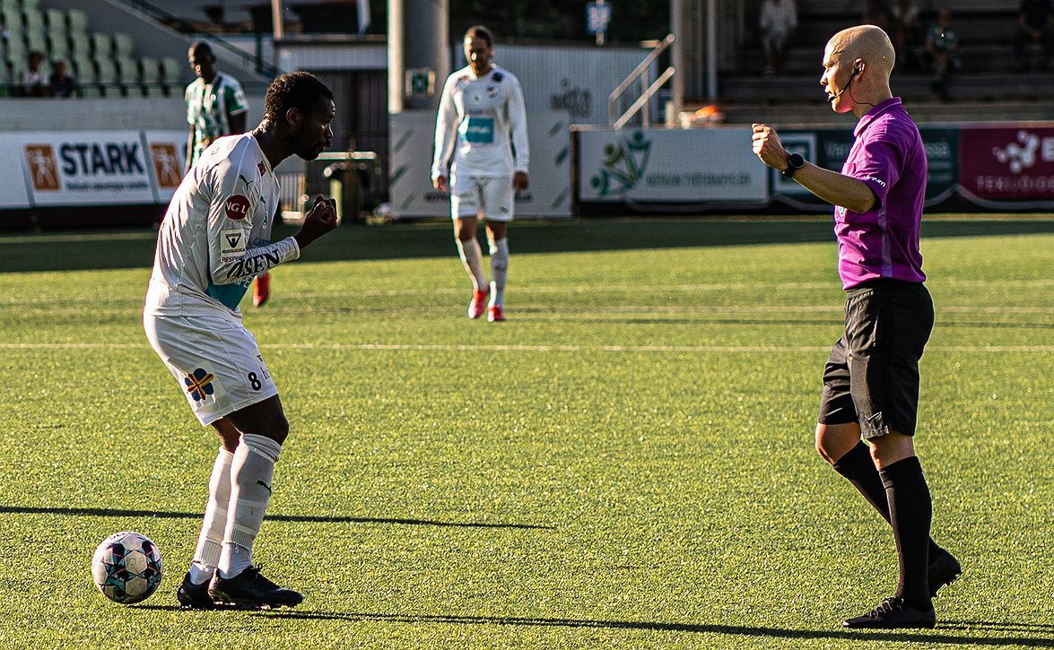 Munukan johtama tuomarikolmikko Sveitsiin maaotteluun