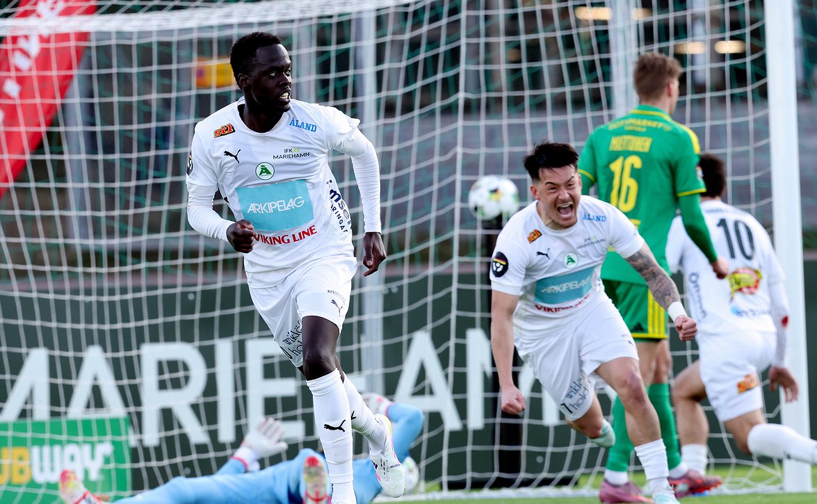 Pistejako Maarianhaminan illassa (IFK Mariehamn-Ilves 2-2)