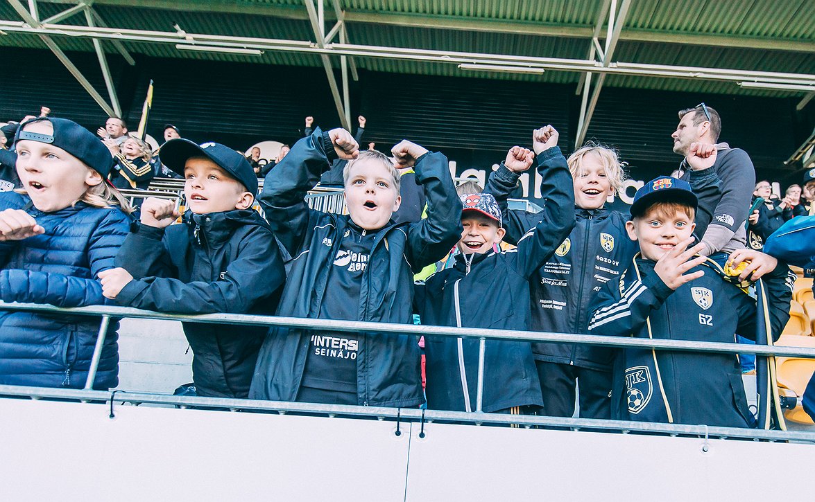 Kaksi miljardia euroa hyötyjä ja luku kasvussa - suomalainen jalkapallo ansaitsee Jalkapallopäivän