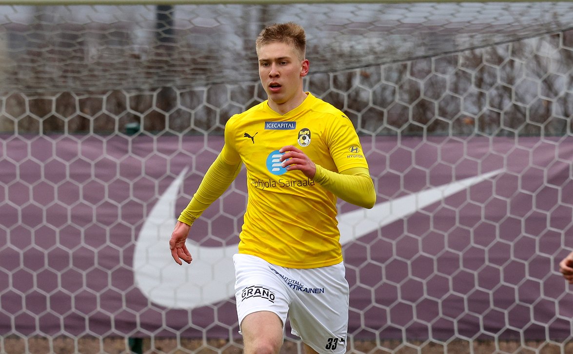 "Tulevat maajoukkuepelit mieleen" - KuPS-toppari Hämäläinen nauttii eurocup-otteluista