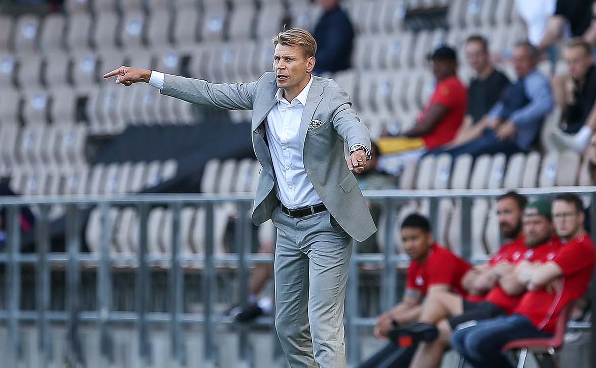 "Meidän täytyy onnistua hyvin" - HJK-luotsi Toni Koskela tietää Viktoria Plzeňin vahvuuden