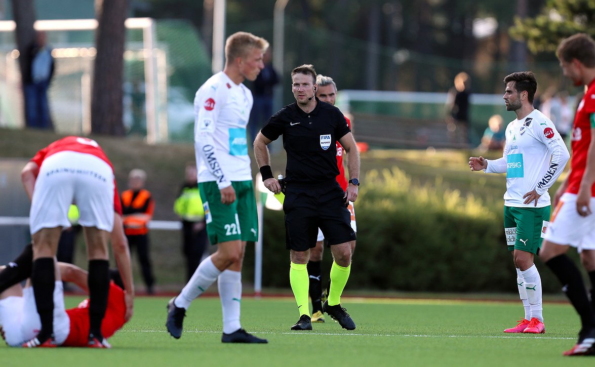 Petri Viljasen johtama nelikko Konferenssiliigan otteluun Albaniaan 