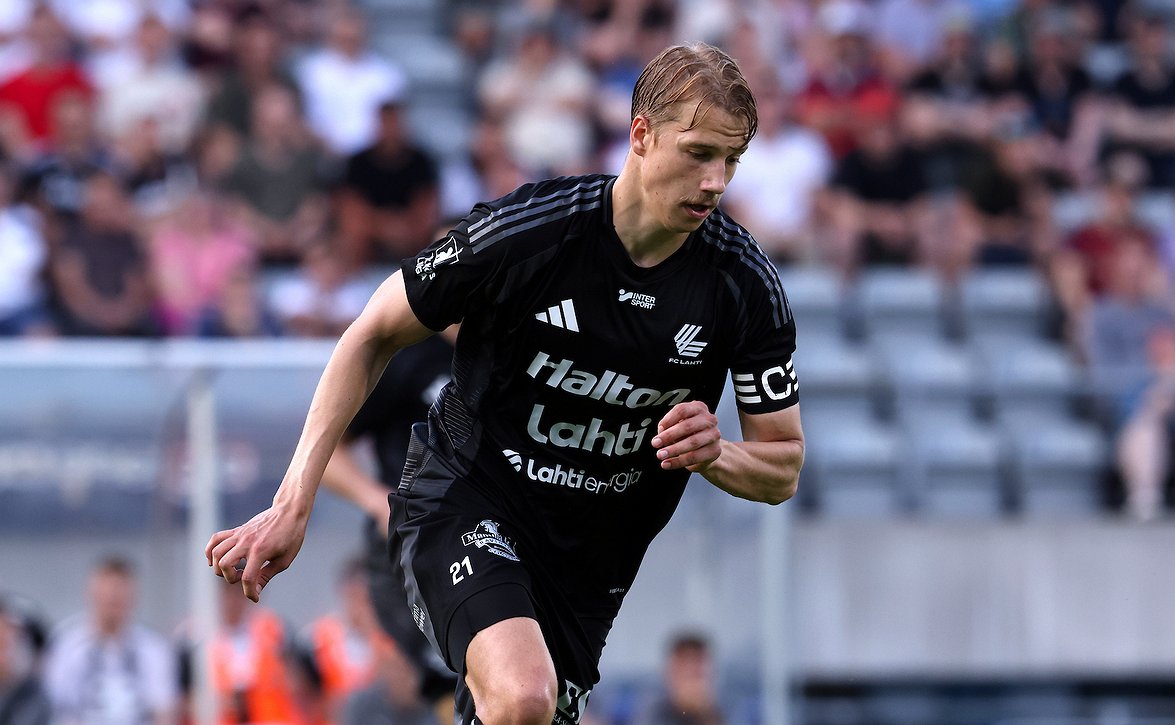 "Edustaa enemmän kuin vain tavallista pelaajaa" - kapteeni Matias Vainionpää jatkaa FC Lahdessa