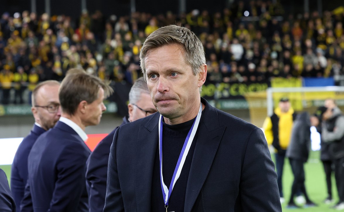 "Iso pettymys" - Interin kausi päättyi Tehtaan kentän iltavaloissa