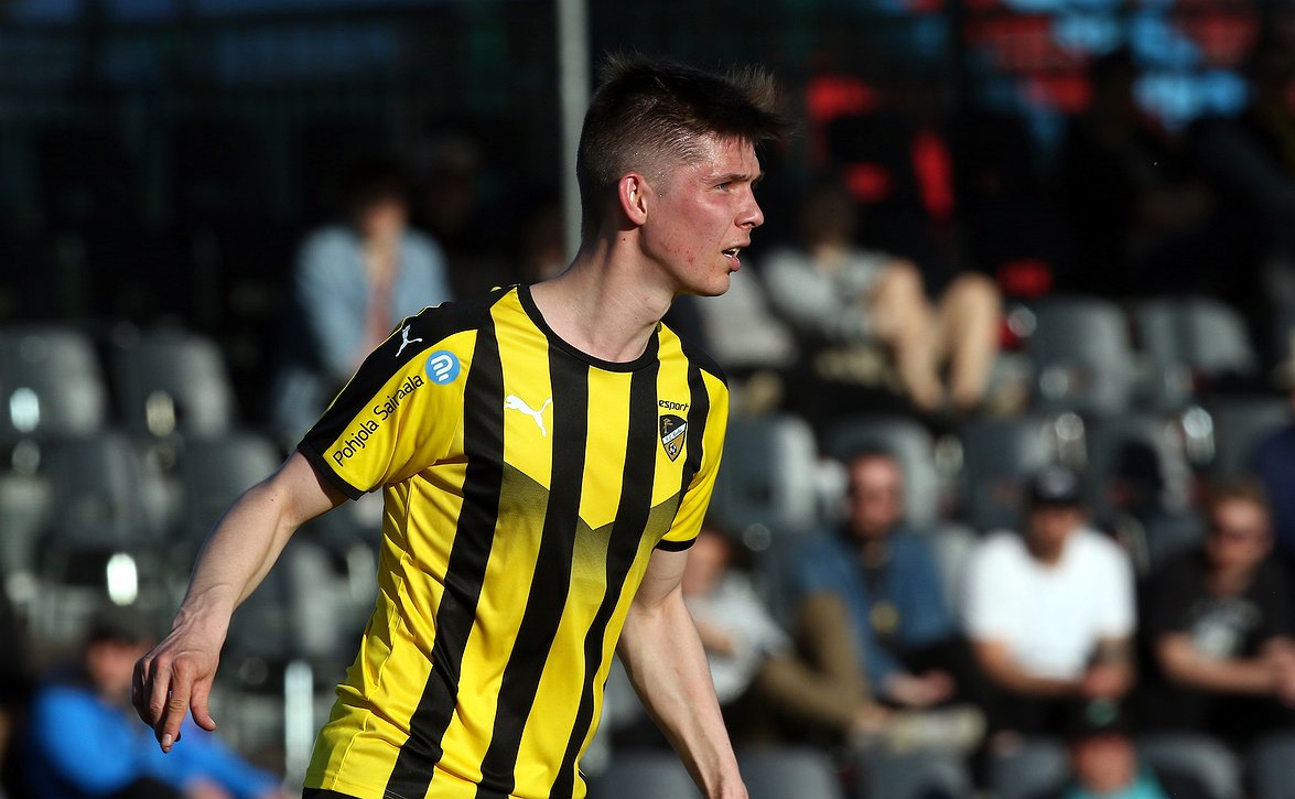 ​Lisää Honka-väriä Huuhkajiin – Jonas Leväselle maajoukkuekutsu