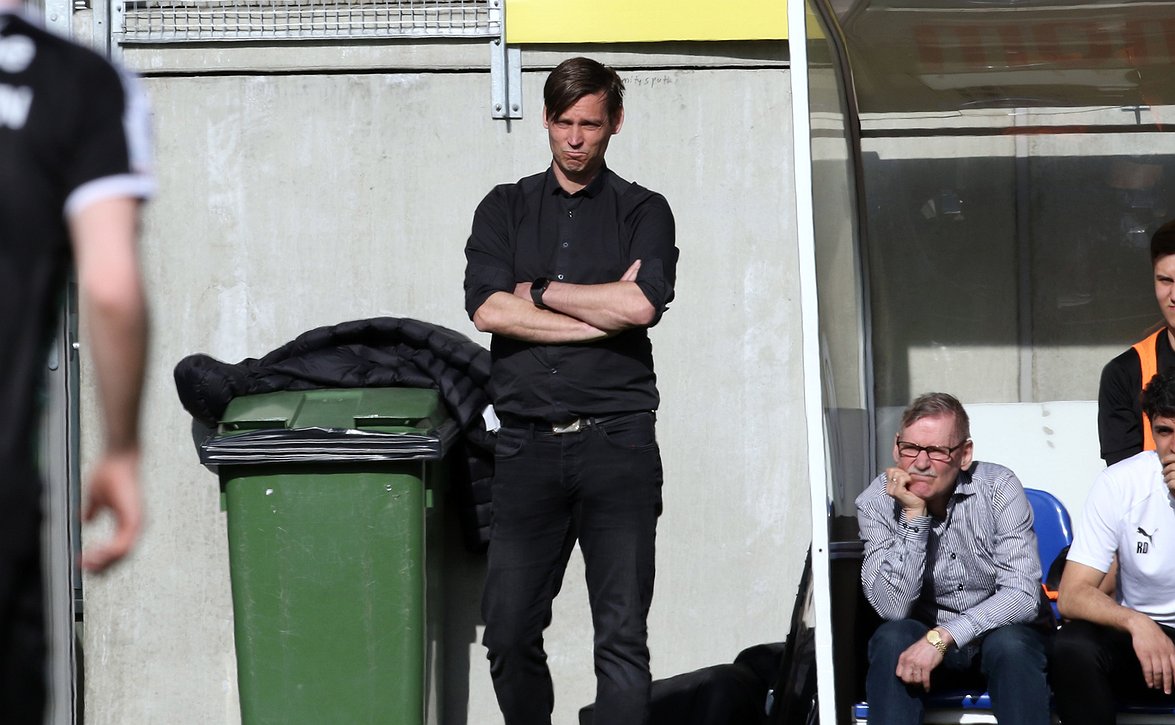 Vuorinen Honka-ottelun alla: "Taulukkoa ei tule vilkuiltua"
