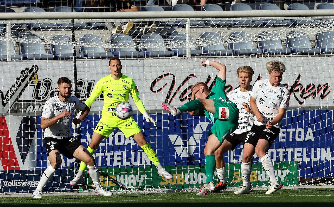 Oskari Sallinen sopimukseen FC Hakan kanssa