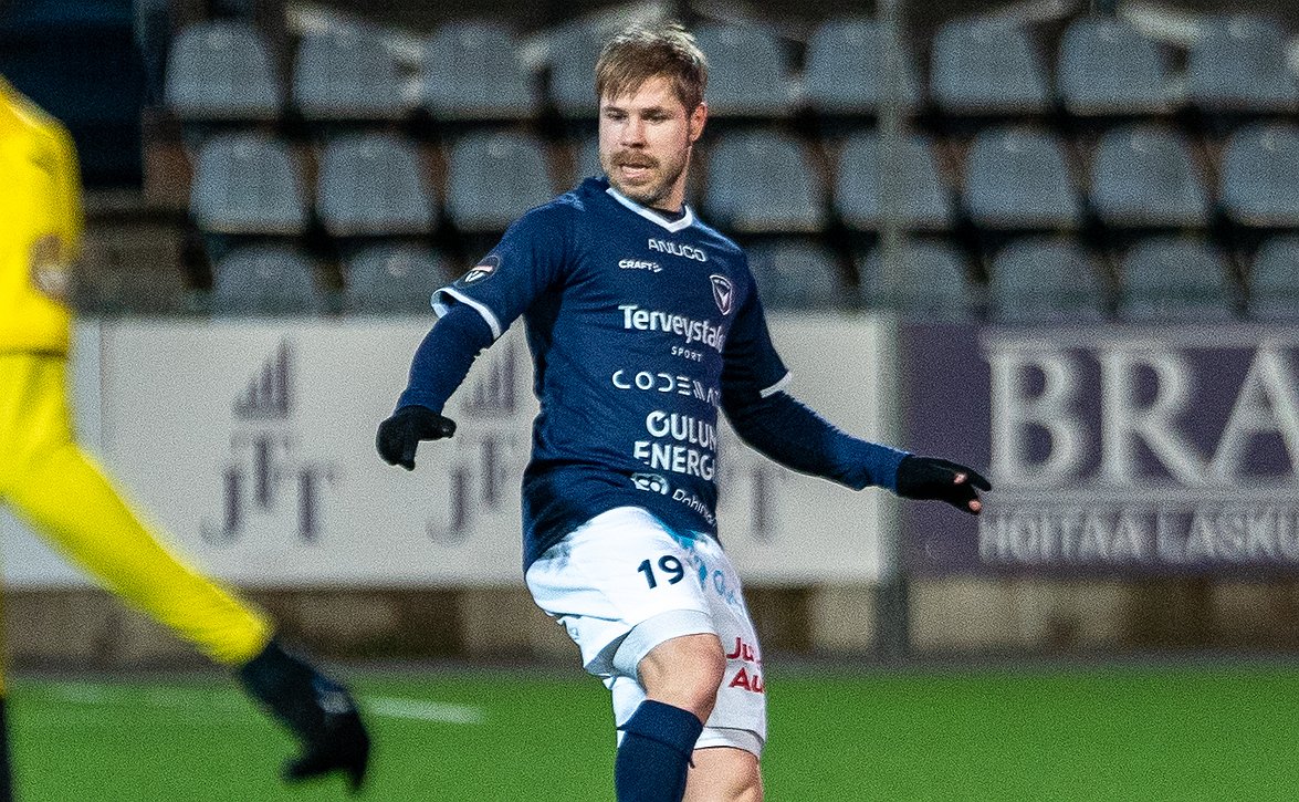 ​AC Oulun Aleksi Paananen kipuaa ottelutilastossa – perässä KuPS:n Petteri Pennanen ja VPS:n Jesper Engström