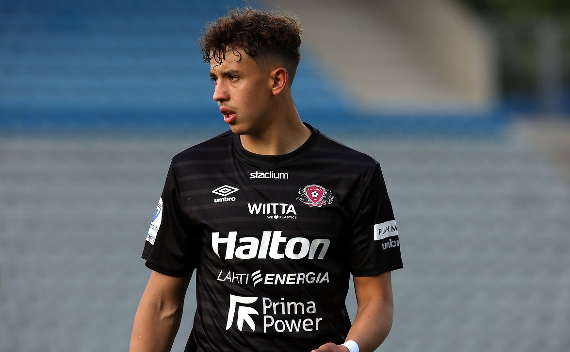 ​FC Lahden Jasin Assehnoun Ruudun uudessa Valokeilassa jalkapalloilija -sarjassa